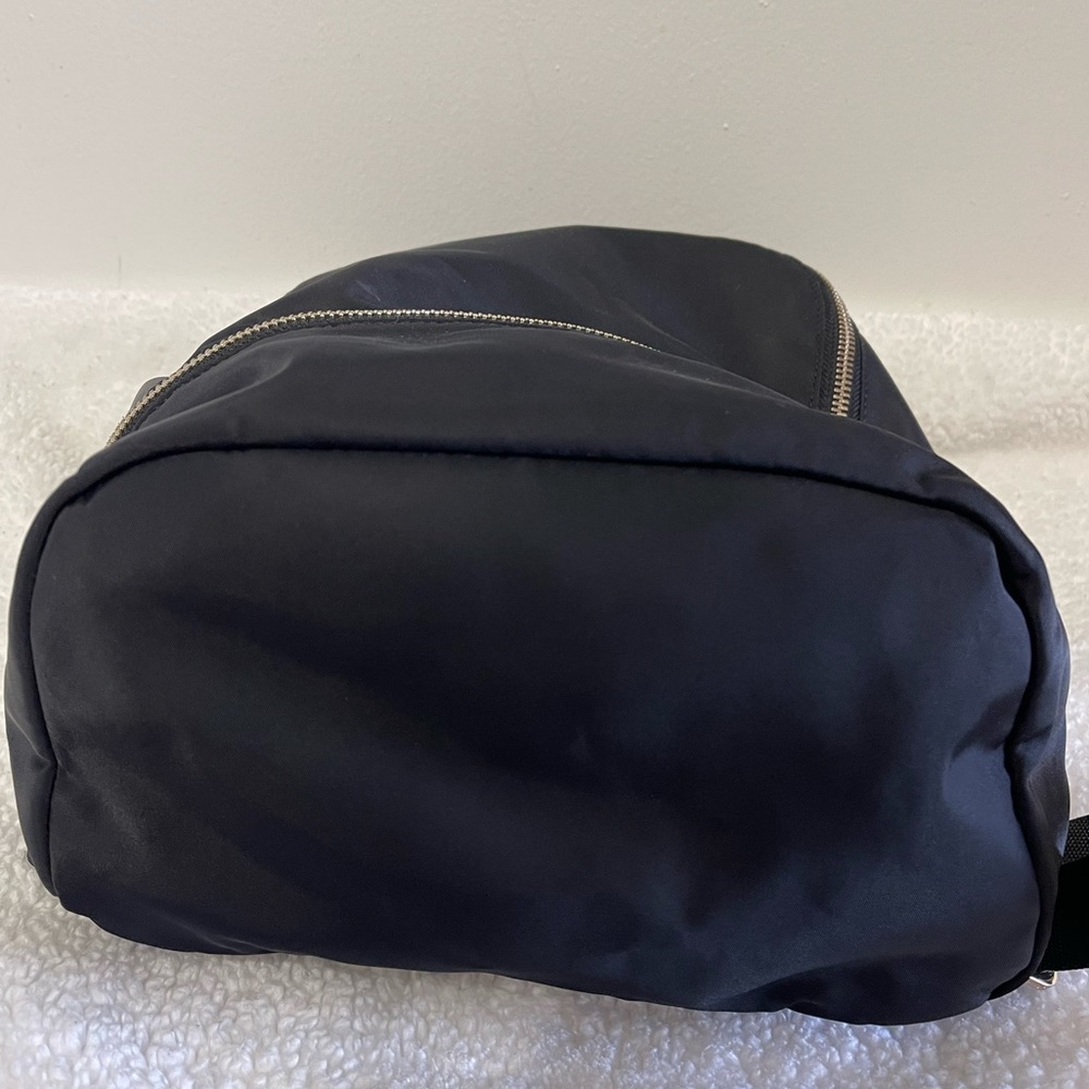 Lululemon City Adventurer Backpack Mini 10L color Black/gold Elevated Minimalist - Picture 9 of 12